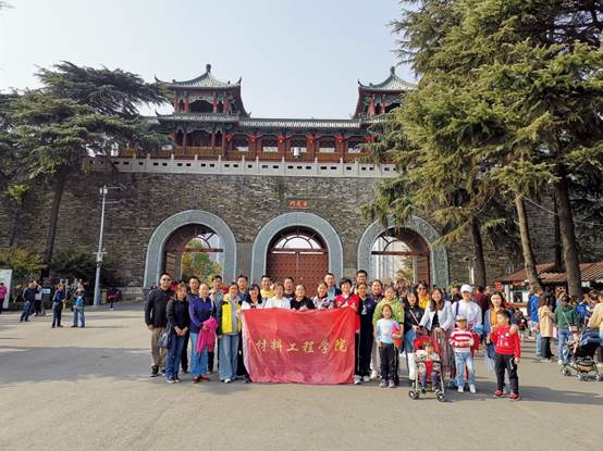 说明: C:\Users\Administrator\Desktop\玄武湖2.jpg